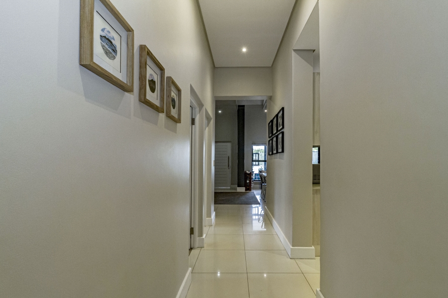 3 Bedroom Property for Sale in Heldervue Western Cape